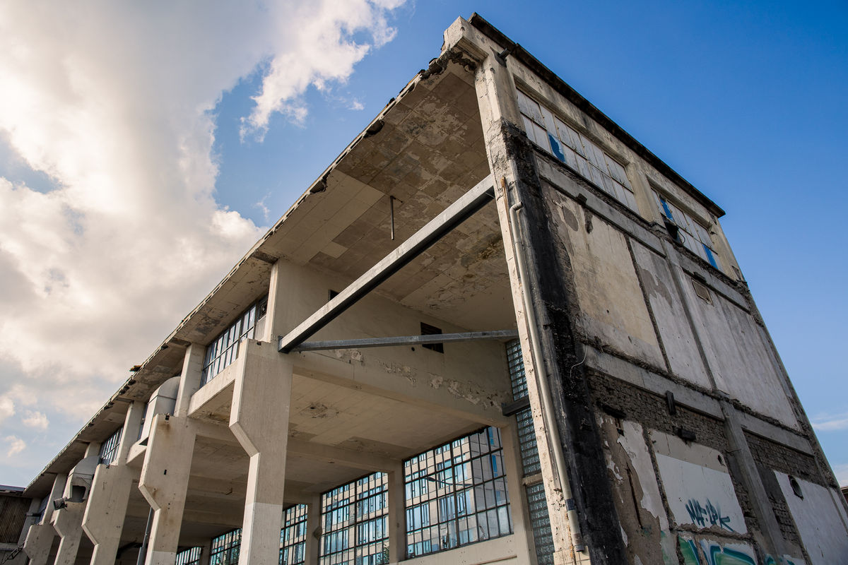 Loading... just a sec